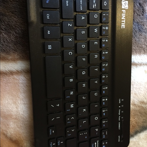Bluetooth keyboard - Picture 2 of 4